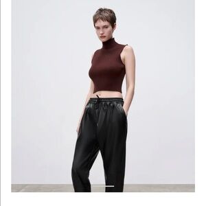 ZARA FAUX LEATHER JOGGING PANTS SIZE Medium